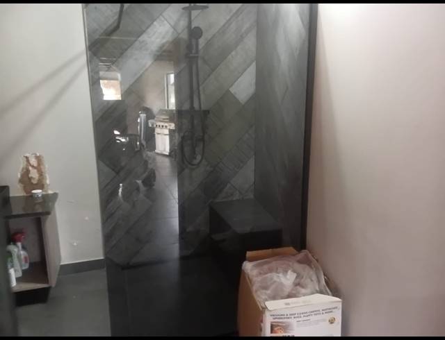 2 BEDROOM HOUSE FOR SALE IN HENLEY ON KLIP